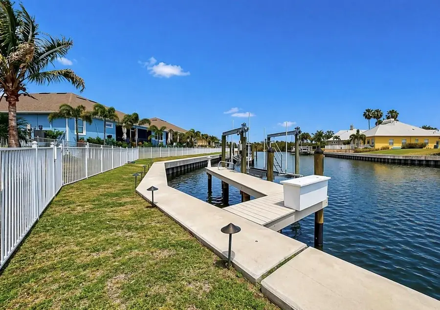 954 Signet Drive, Apollo Beach, FL 33572 - #3