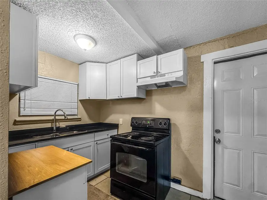 8307 N Hillsborough Lane, Tampa, FL 33604 - #3