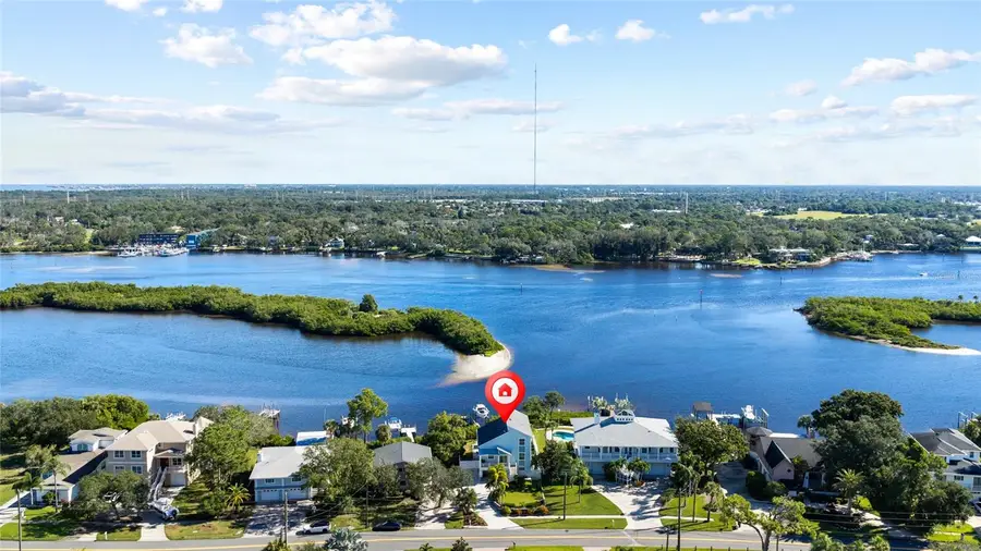 1512 Riverside Drive, Tarpon Springs, FL 34689 - #2