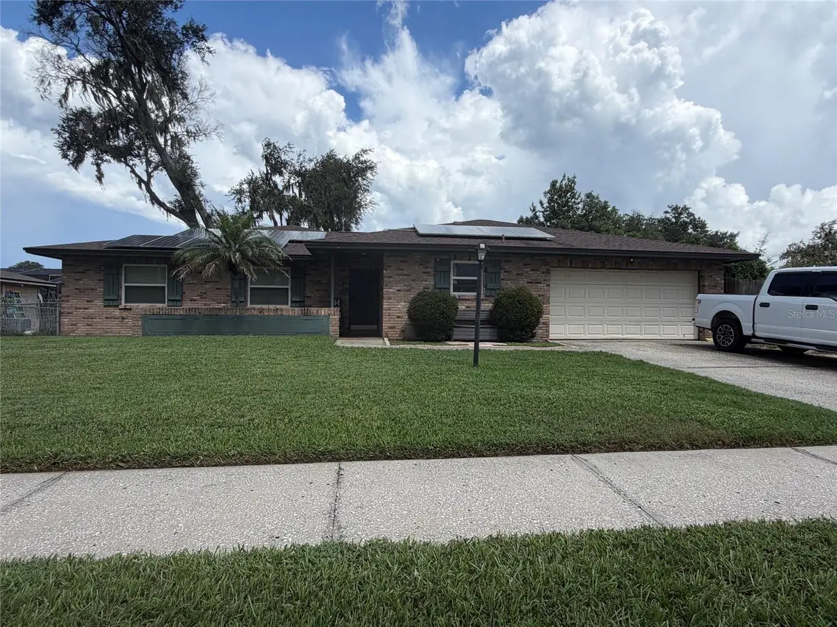 814 Shangri La Drive, Seffner, FL 33584 - #1