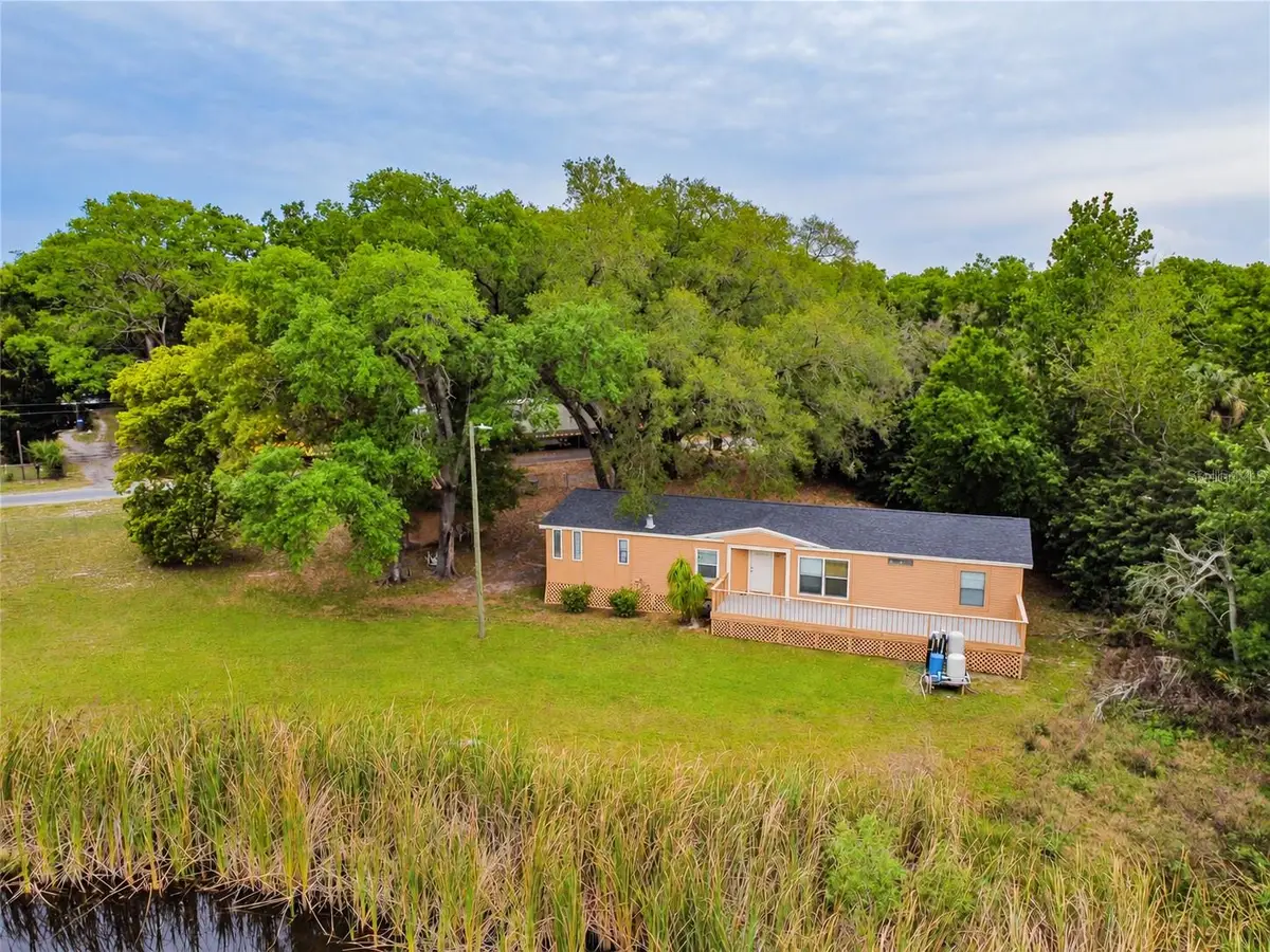 1215 E 149th Avenue, Lutz, FL 33549 - #1