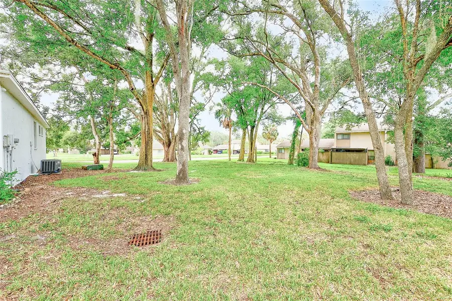 8634 Alexandra Arbor Lane, Temple Terrace, FL 33637 - #2