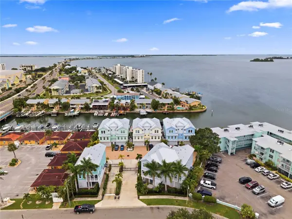 602 Sea Court, DUNEDIN, FL 34698