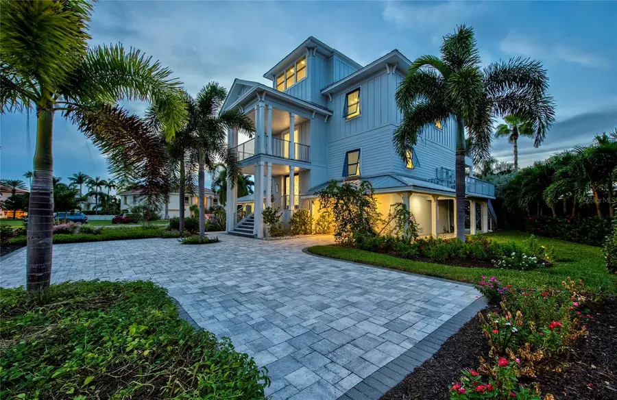 2813 Kipps Colony Drive S, Gulfport, FL 33707 - #2