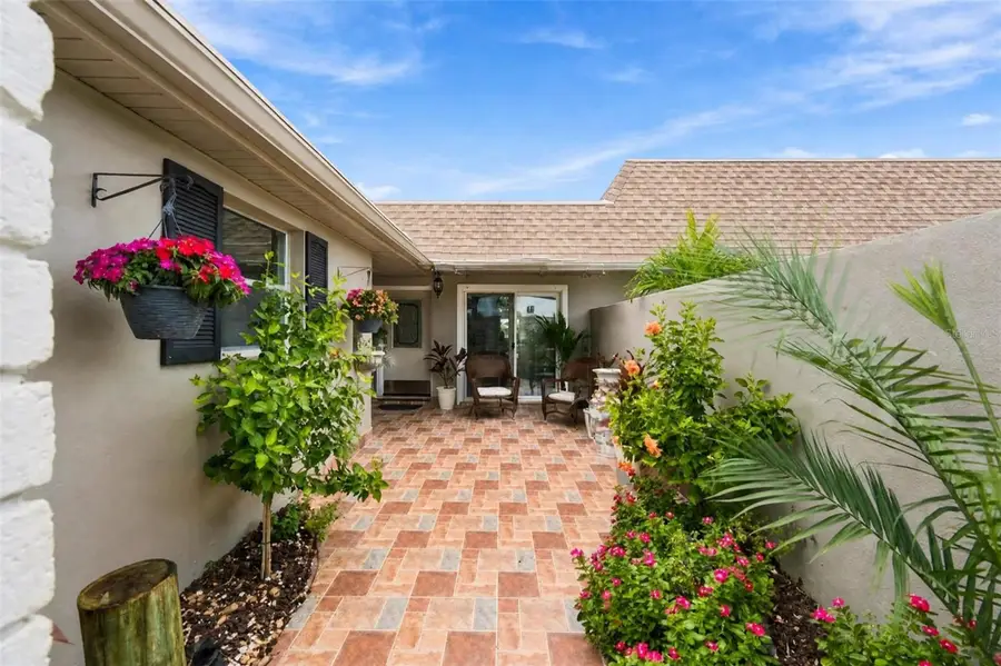 427 Boca Ciega Point Boulevard N, Saint Petersburg, FL 33708 - #2