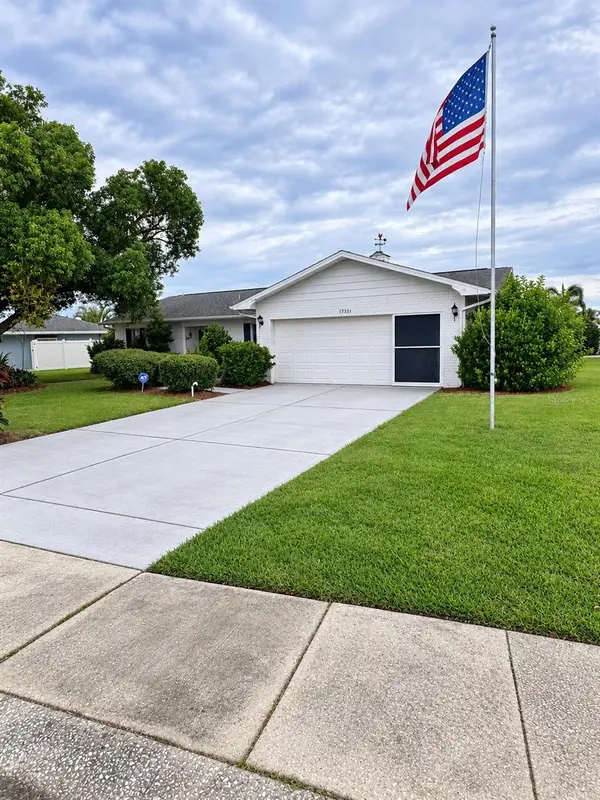 1731 Coco Palm Circle, SUN CITY CENTER, FL 33573