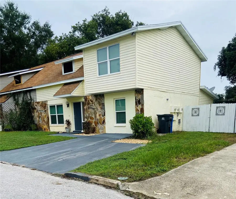 721 Gasparino Court, Seffner, FL 33584 - #3