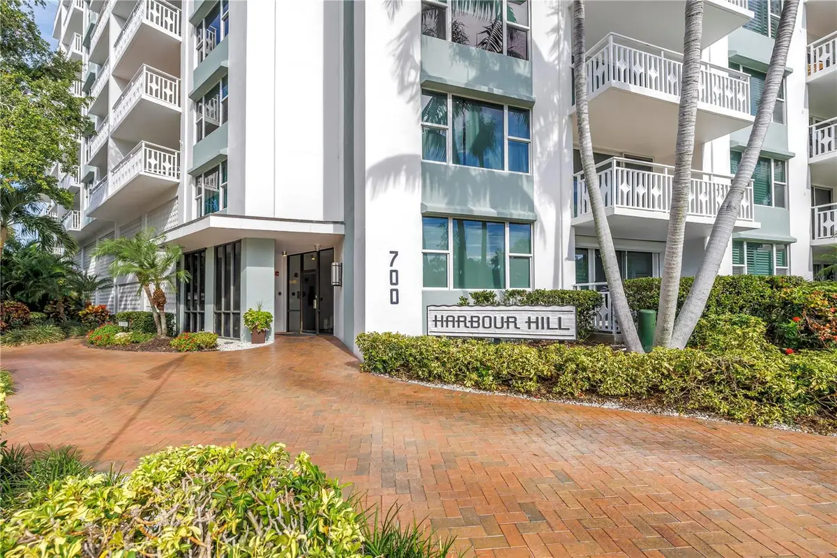 700 Beach Drive Ne #201, Saint Petersburg, FL 33701 - #1