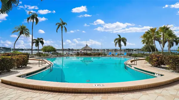 5108 Brittany Drive S #1008, ST PETERSBURG, FL 33715