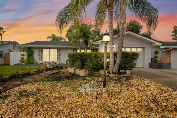 1704 Hibiscus Circle S, OLDSMAR, FL 34677