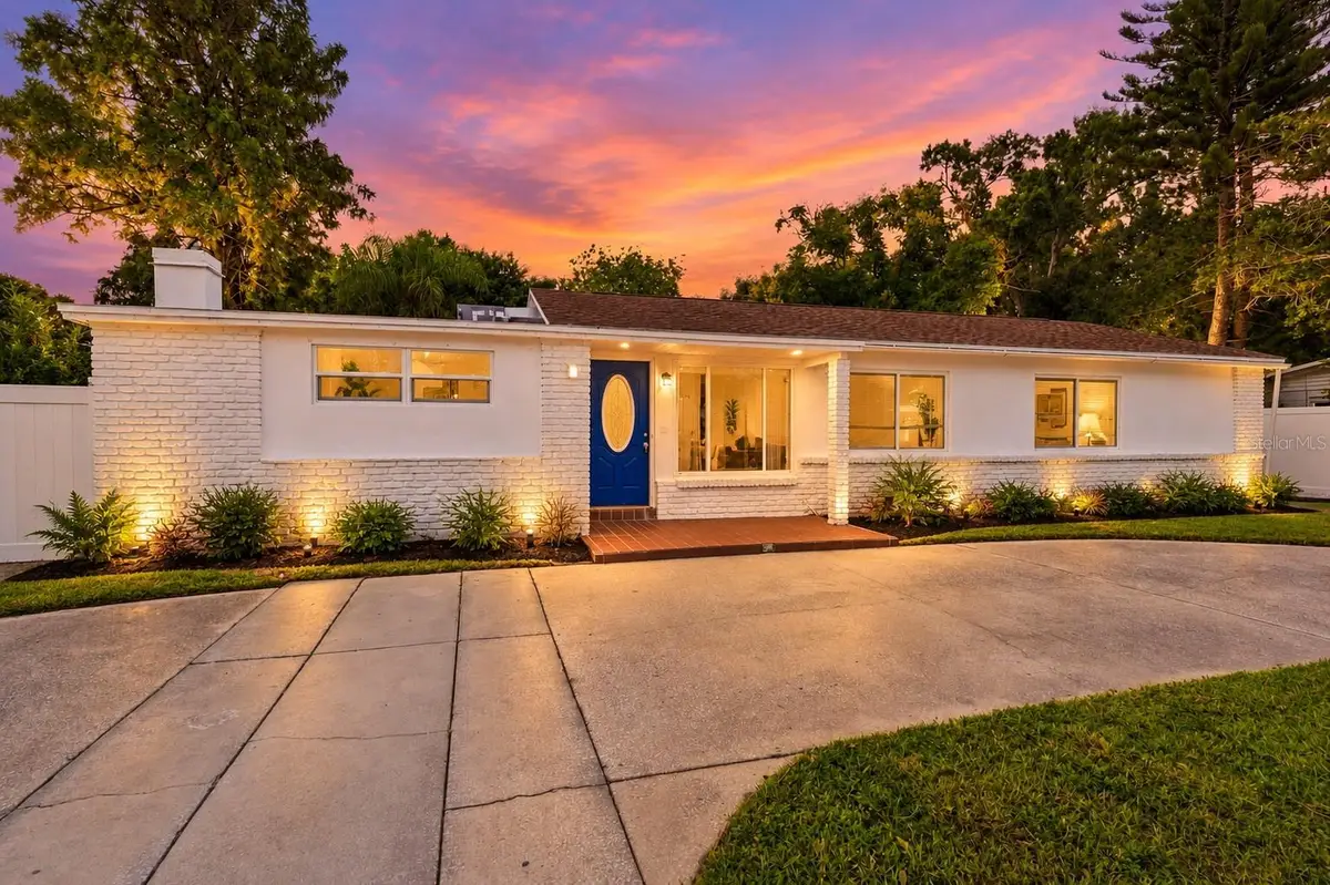 6726 12th Street N, Saint Petersburg, FL 33702 - #1