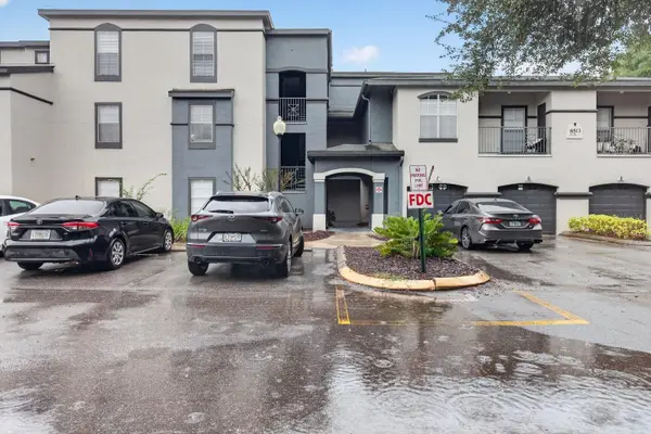 8513 Island Breeze Lane #207, TEMPLE TERRACE, FL 33637