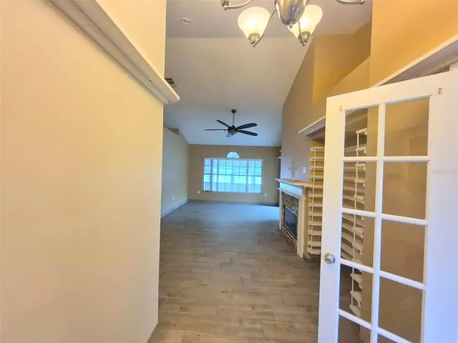 902 Greenbelt Circle, Brandon, FL 33510 - #3