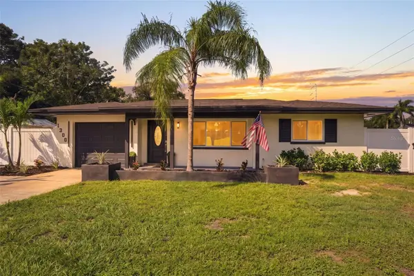 1300 S Hillcrest Avenue, CLEARWATER, FL 33756