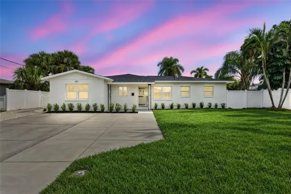 223 94th Avenue Ne, ST PETERSBURG, FL 33702