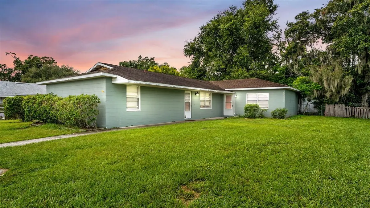 733-735 Longfellow Boulevard, Lakeland, FL 33801 - #1