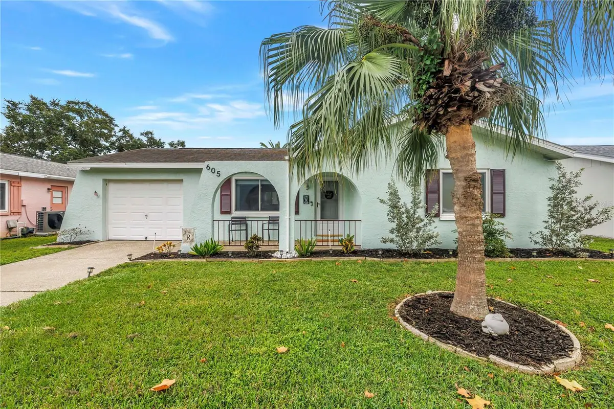 605 5th Avenue Se, Largo, FL 33771 - #1