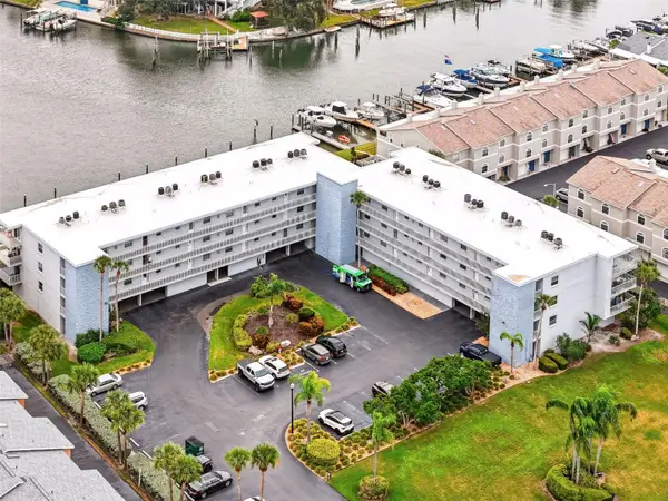 719 Pinellas Bayway S #311, ST PETERSBURG, FL 33715