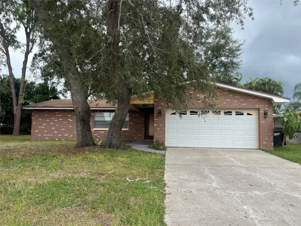 2080 Sun Tree Circle N, CLEARWATER, FL 33763