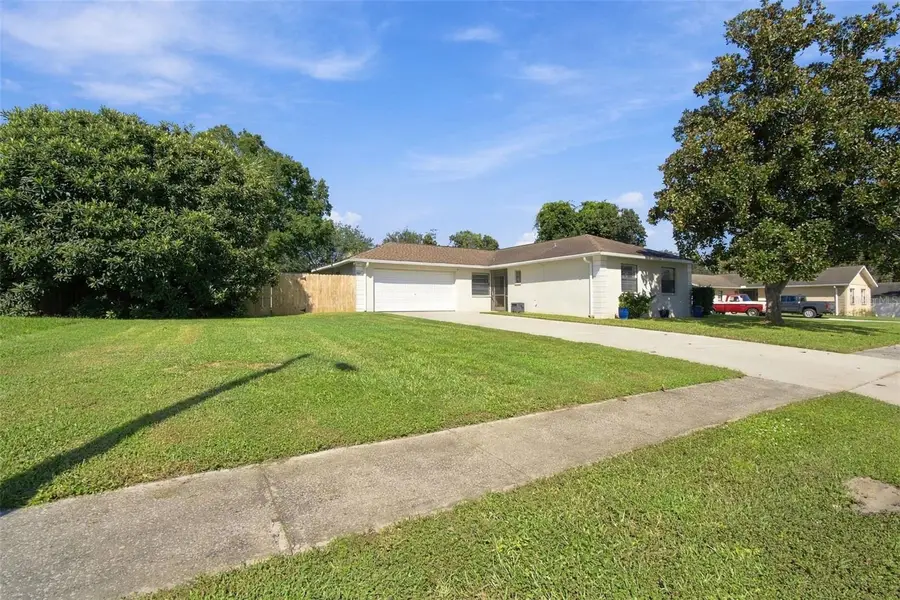 38611 Ferm Circle, Zephyrhills, FL 33540 - #3