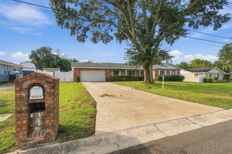 105 Ashbrook Drive, Brandon, FL 33511 - #2