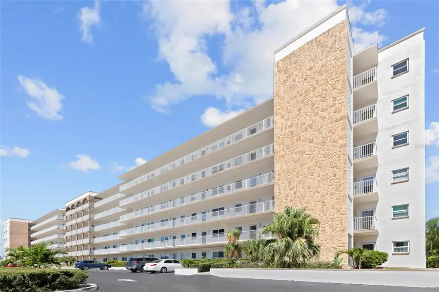 6075 Shore Boulevard S #411, Gulfport, FL 33707 - #2