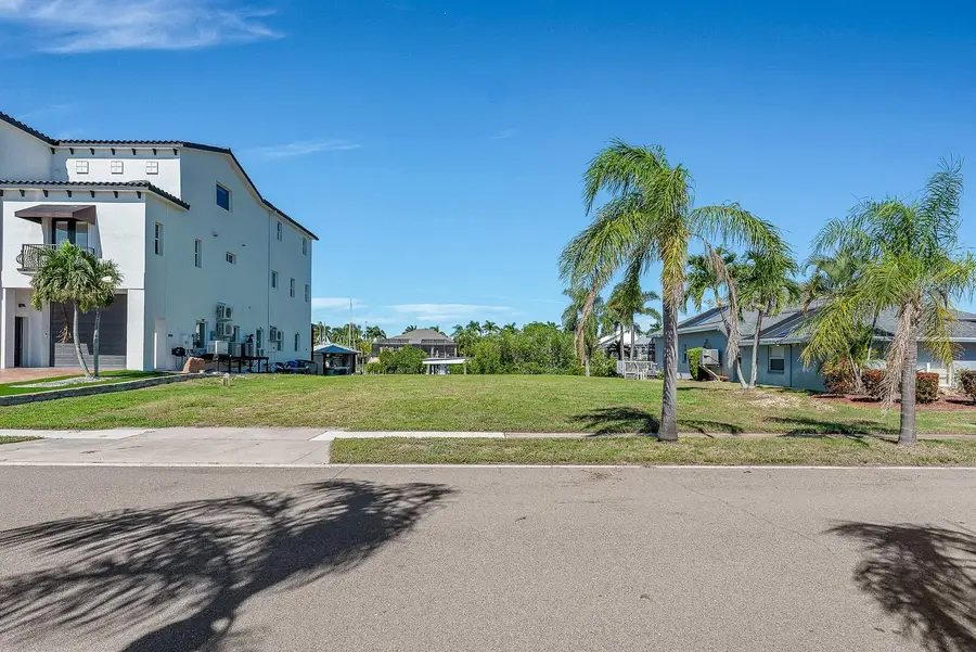 6508 Blackfin Way, Apollo Beach, FL 33572 - #3