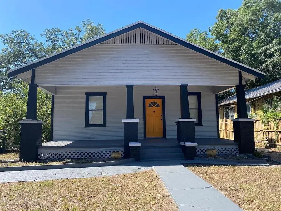1021 E Cayuga Street, Tampa, FL 33603 - #2