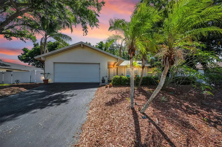 520 Sandy Hook Road, Palm Harbor, FL 34683 - #2