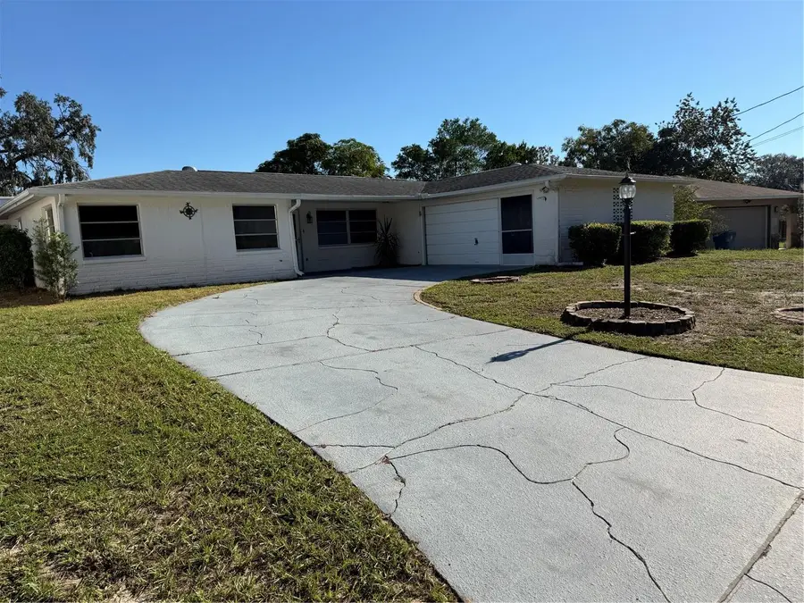 7400 Hiawatha Parkway, Spring Hill, FL 34606 - #3