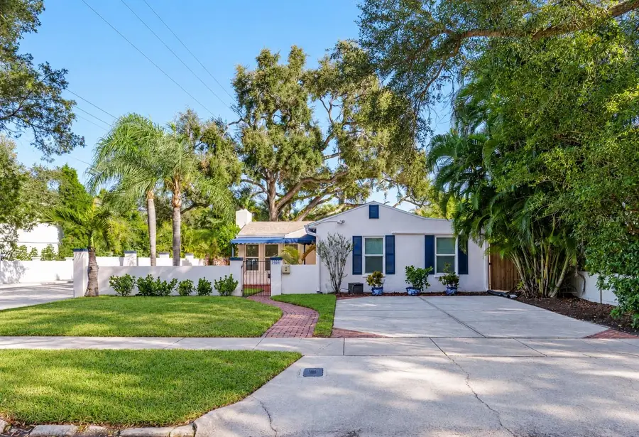 2633 W Sunset Drive, Tampa, FL 33629 - #2