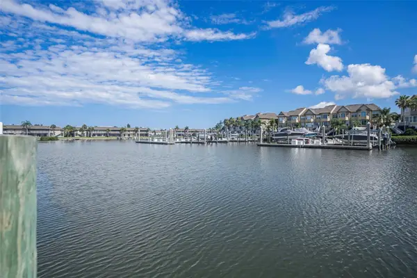 8719 Cove Court #10, TAMPA, FL 33615