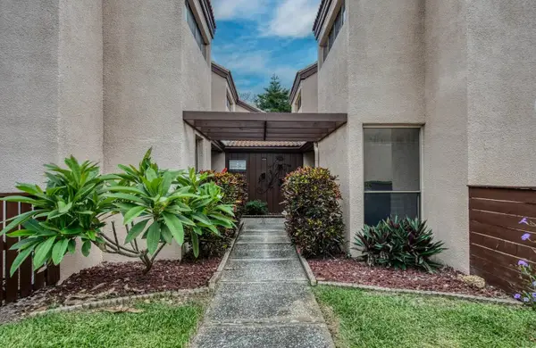 6313 Pelican Creek Crossing, ST PETERSBURG, FL 33707