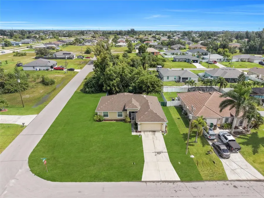 1211 Nw 27th Pl, Cape Coral, FL 33993 - #2