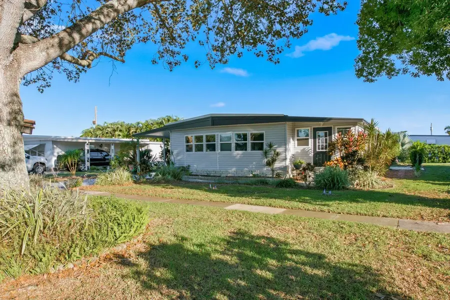 185 Lake Tarpon Drive #31, Palm Harbor, FL 34684 - #2