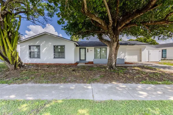 1038 Ridgeway Drive, NORTH FORT MYERS, FL 33903