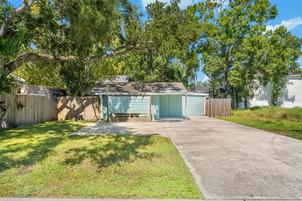 2927 62nd Avenue N, ST PETERSBURG, FL 33702