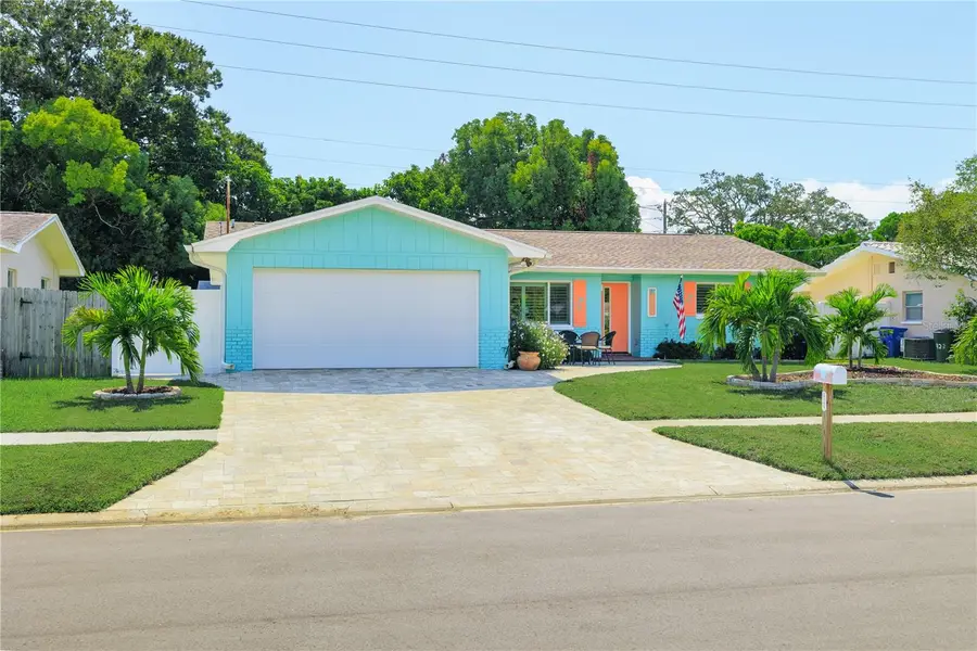 929 Santa Monica Drive, Dunedin, FL 34698 - #2