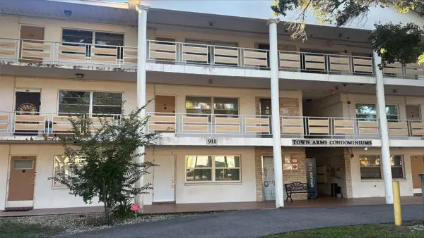 911 Washington Avenue #311, LARGO, FL 33770