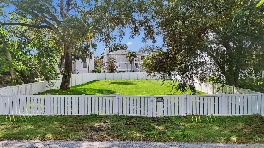 2902 N Perry Avenue, Tampa, FL 33602 - #2
