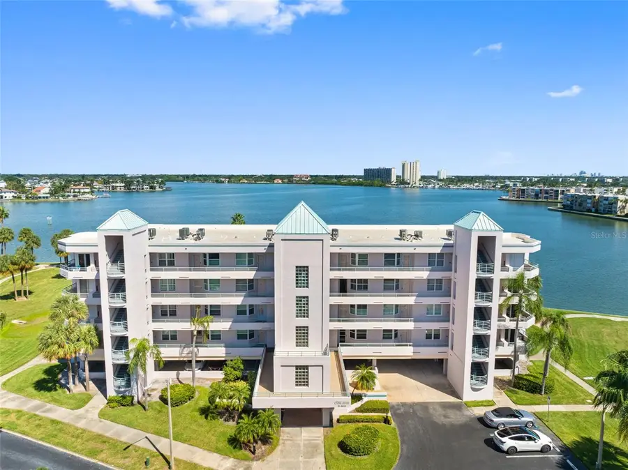 8021 Sailboat Key Boulevard S #304, Saint Petersburg, FL 33707 - #2