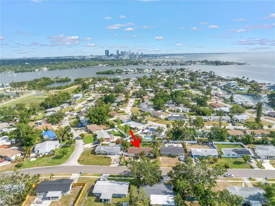 3843 Neptune Drive Se, Saint Petersburg, FL 33705 - #2