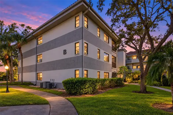 2650 Countryside Boulevard #B105, CLEARWATER, FL 33761