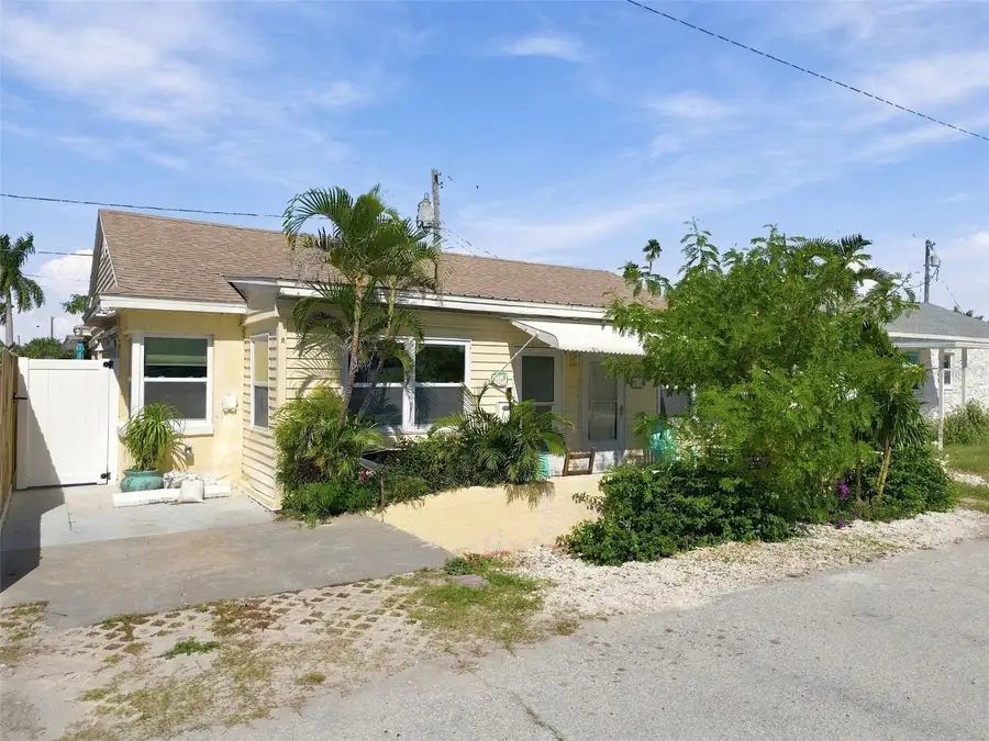 78 146th Avenue E, Madeira Beach, FL 33708 - #2