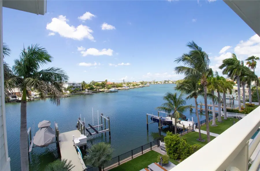 271 S Julia Circle, Saint Pete Beach, FL 33706 - #2