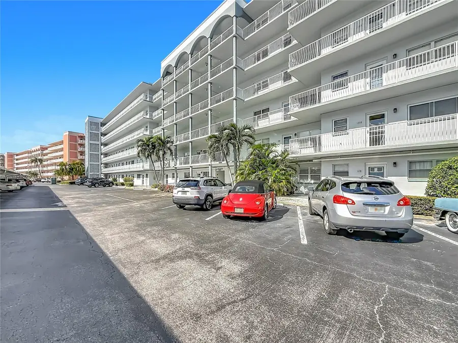 5925 Shore Boulevard S #611, Gulfport, FL 33707 - #2
