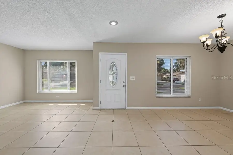 518 Wynnwood Drive, Brandon, FL 33511 - #2