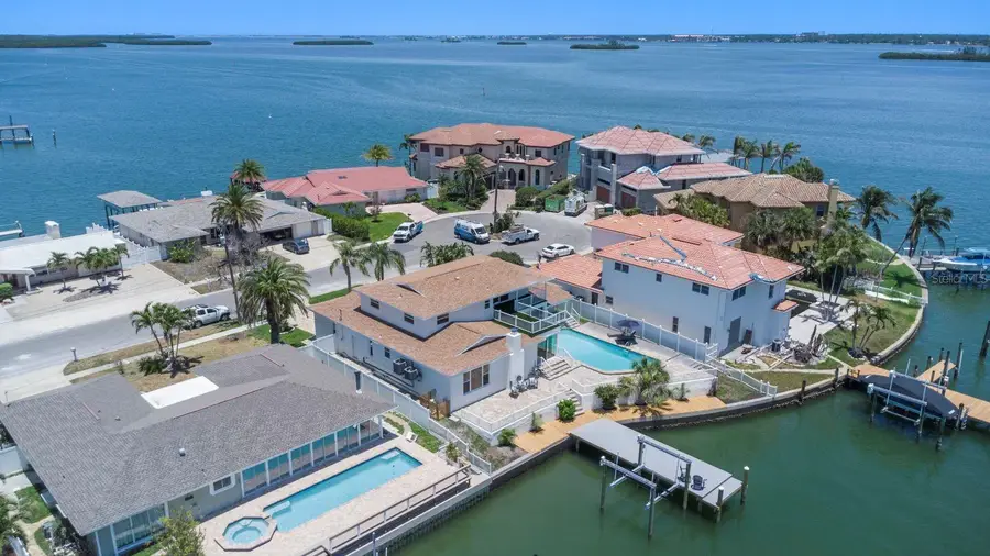 451 Palm Island Ne, Clearwater Beach, FL 33767 - #3