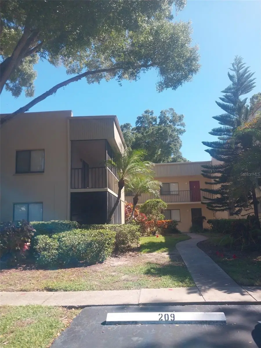 3300 Fox Chase Circle N #201, Palm Harbor, FL 34683 - #1
