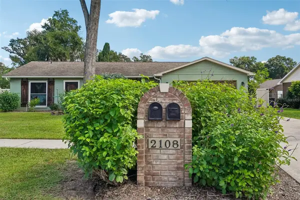 2108 Siloam Springs Drive, DOVER, FL 33527